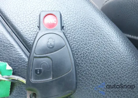 2004 Mercedes-Benz E 500 4Matic из США, поврежденный, VIN WDBUH83J14X120320